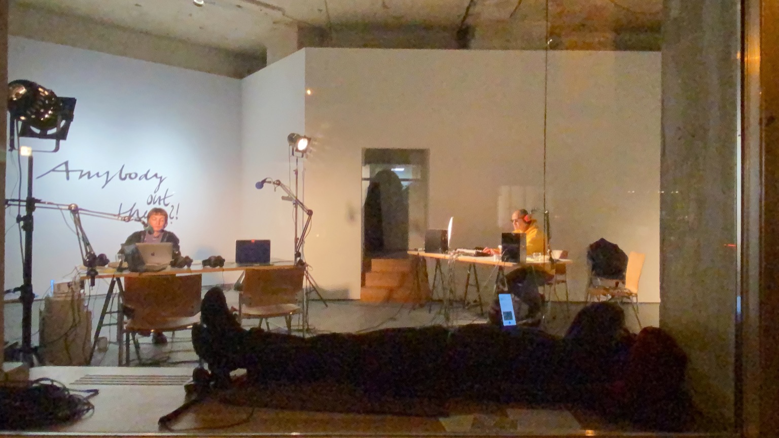 Audio soundwalk on water