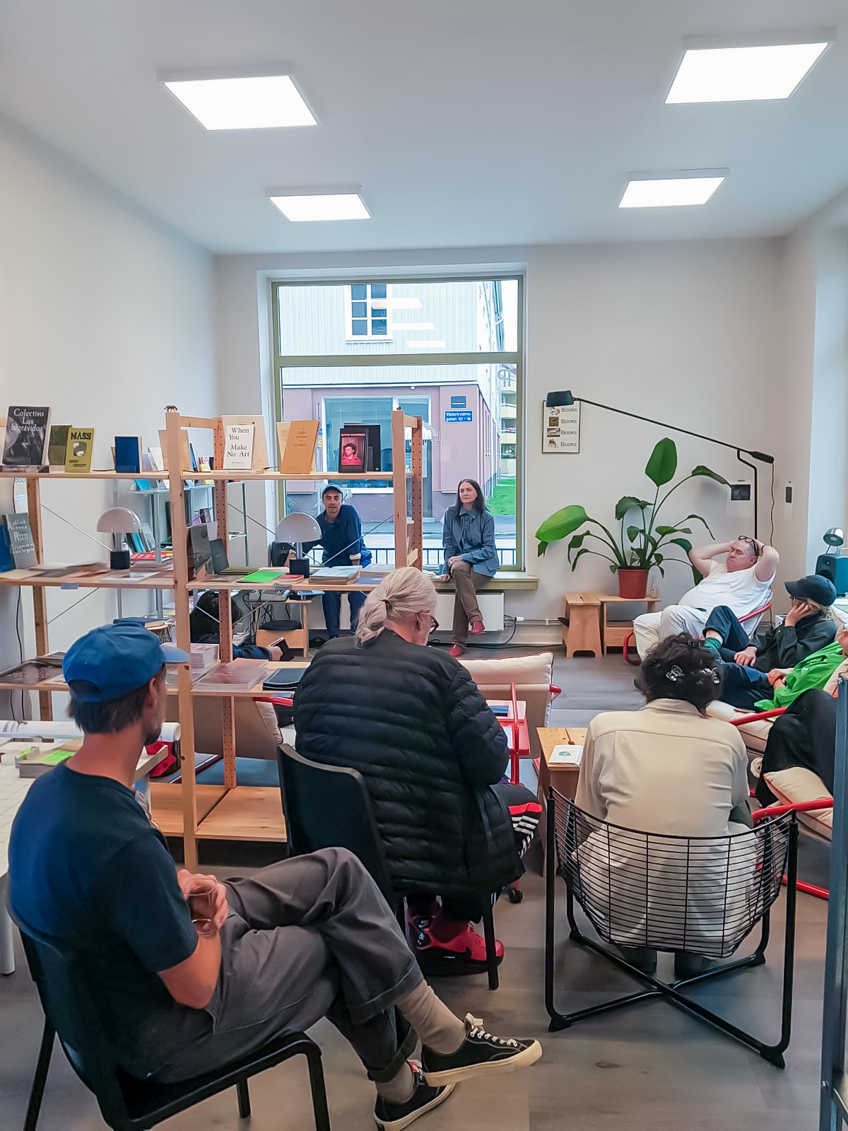 Audio soundwalk on water